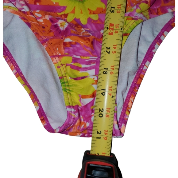 Girls Speedo One Piece Swimsuit - Picture 3 of 6